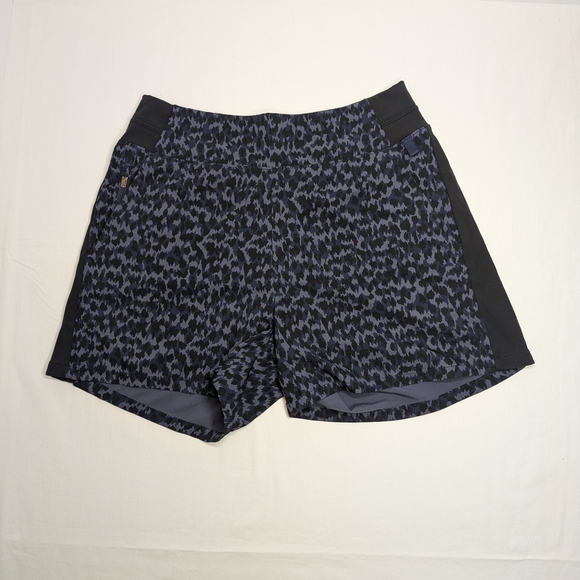 Athleta Pants - Athleta Brooklyn Printed Women's Black and Blue Patterned Athletic Shorts Sz 2